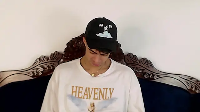 Snapshot of cody_pipper_ chatting on October 2025 01:34:01 PM cody pipper online show from October 2025 01:34:01 PM