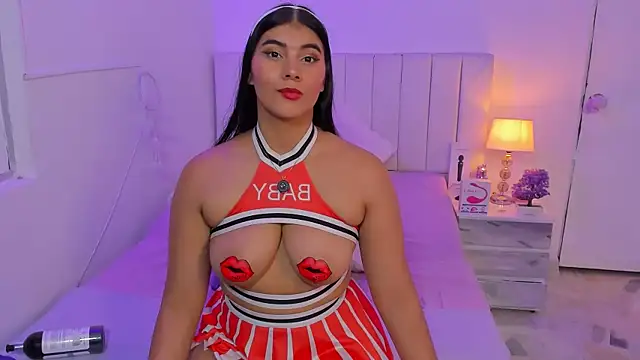 AbyKell online show from October 2025 08:17:01 PM