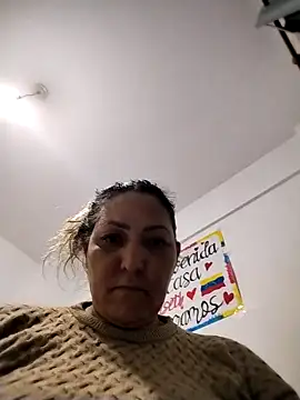 Snapshot of Lunita86 chatting on October 2025 01:41:02 AM Lunita86 online show from October 2025 01:41:02 AM