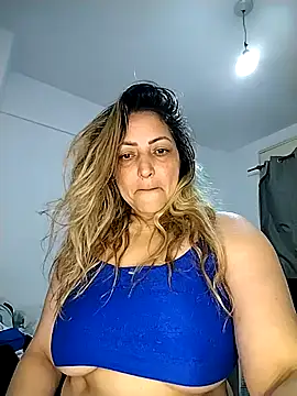 Snapshot of Lunita86 chatting on October 2025 02:19:01 PM Lunita86 online show from October 2025 02:19:01 PM