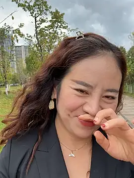 Kayla-love online show from October 2025 04:43:02 AM