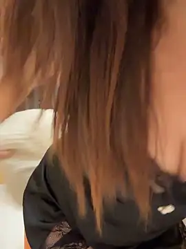 Snapshot of Kayla-love chatting on November 2025 03:17:02 PM Kayla-love online show from November 2025 03:17:02 PM