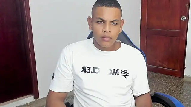 Snapshot of Dios_es_amor1006 chatting on October 2025 09:02:01 PM Dios es amor1006 online show from October 2025 09:02:01 PM