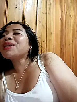 Snapshot of tulipsexy chatting on November 2025 12:49:02 PM tulipsexy online show from November 2025 12:49:02 PM