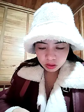 Snapshot of tulipsexy chatting on November 2025 04:56:02 AM tulipsexy online show from November 2025 04:56:02 AM