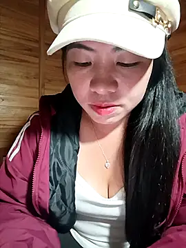 Snapshot of tulipsexy chatting on December 2025 11:47:01 AM tulipsexy online show from December 2025 11:47:01 AM