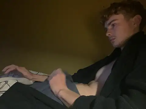 Randy9222 online show from October 2025 08:28:02 PM