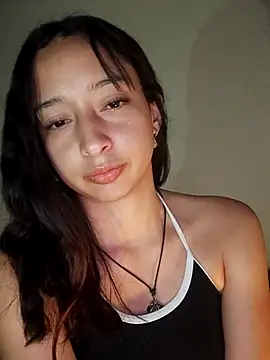 Snapshot of Vale_stone_ chatting on March 2026 03:45:01 AM Vale stone online show from March 2026 03:45:01 AM