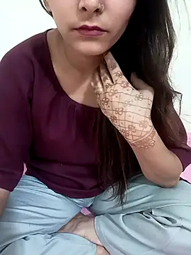 Snapshot of Aparna_Joshi chatting on September 2025 06:05:02 AM Aparna Joshi online show from September 2025 06:05:02 AM