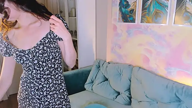 nancy posh online show from September 2025 02:21:01 PM