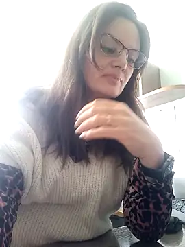 ValeriaLove43211 online show from October 2025 07:16:01 AM