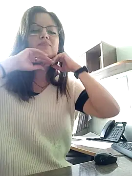 ValeriaLove43211 online show from October 2025 08:01:01 AM