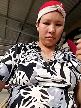 callistra online show from November 2025 05:50:02 AM