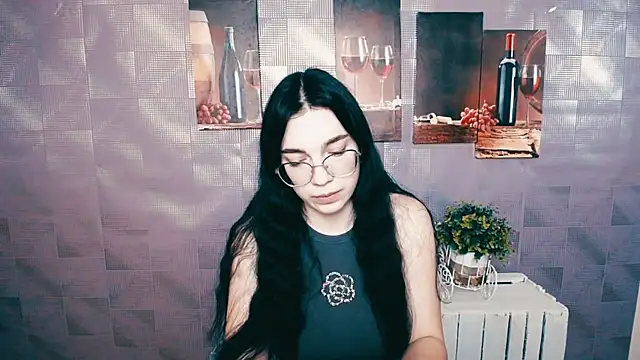 Snapshot of MiraBabe_ chatting on September 2025 08:16:02 AM MiraBabe online show from September 2025 08:16:02 AM