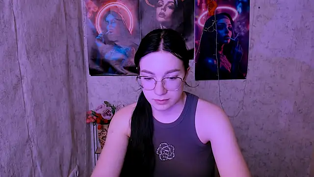 Snapshot of MiraBabe_ chatting on March 2026 11:38:01 AM MiraBabe online show from March 2026 11:38:01 AM