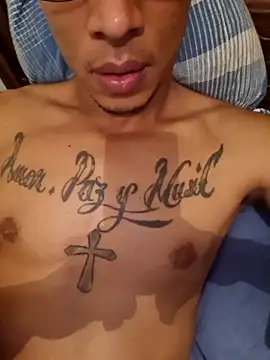 Snapshot of Brunaoseu chatting on November 2025 05:38:01 AM Brunaoseu online show from November 2025 05:38:01 AM