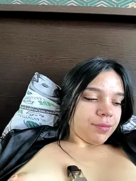 Tiffanysavelin online show from September 2025 09:02:01 AM