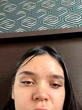 Tiffanysavelin online show from October 2025 12:13:02 PM