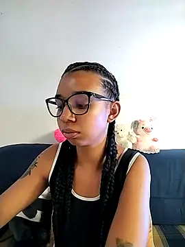 Suzanelee1 online show from September 2025 05:14:02 PM