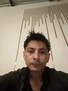 ElNeneJhon online show from September 2025 02:13:02 AM