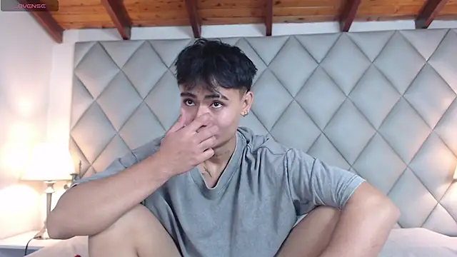 Clement Reyes online show from October 2025 01:01:01 PM