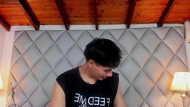 Clement Reyes online show from November 2025 01:11:01 PM