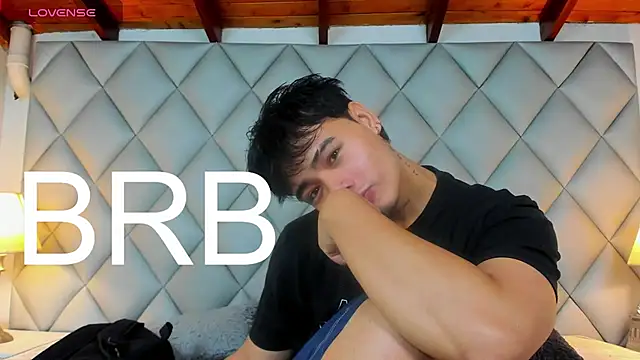 Clement Reyes online show from February 2026 12:44:02 PM