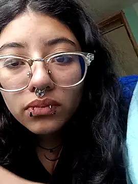 Snapshot of SabrinaV_ chatting on February 2026 06:39:01 PM SabrinaV online show from February 2026 06:39:01 PM