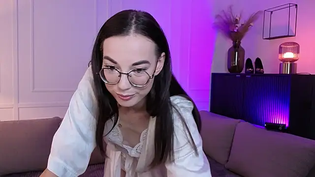 Snapshot of EmmaJakson chatting on September 2025 03:47:02 PM EmmaJakson online show from September 2025 03:47:02 PM