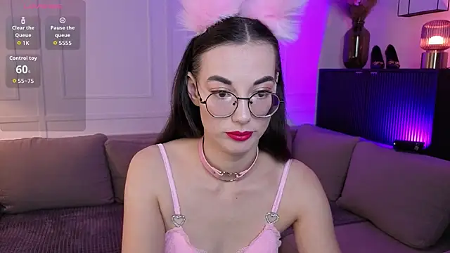 Snapshot of EmmaJakson chatting on September 2025 04:20:01 PM EmmaJakson online show from September 2025 04:20:01 PM