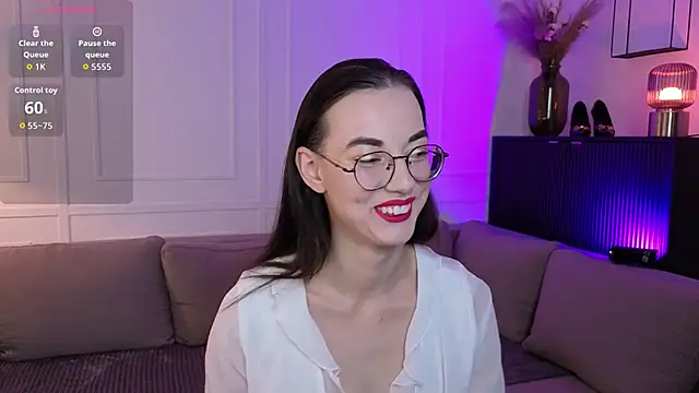 Snapshot of EmmaJakson chatting on September 2025 02:31:02 PM EmmaJakson online show from September 2025 02:31:02 PM