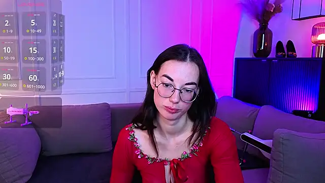 Snapshot of EmmaJakson chatting on October 2025 05:03:01 PM EmmaJakson online show from October 2025 05:03:01 PM