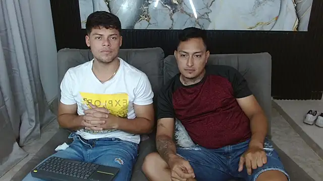 Snapshot of santiago_n_adrian chatting on September 2025 12:45:01 AM santiago n adrian online show from September 2025 12:45:01 AM