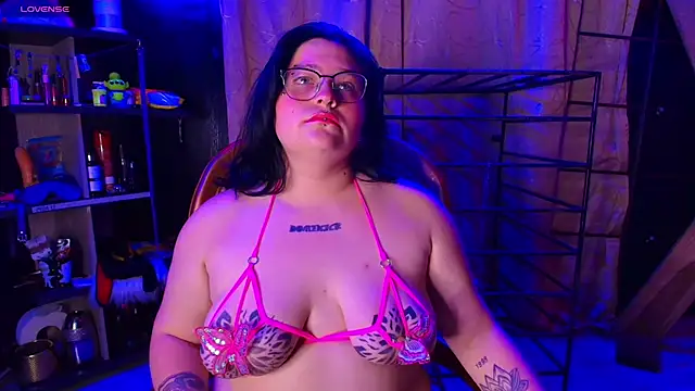 Miilaa    online show from November 2025 04:11:02 AM