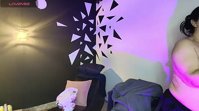 Snapshot of AgataThompson_ chatting on October 2025 07:27:01 PM AgataThompson online show from October 2025 07:27:01 PM