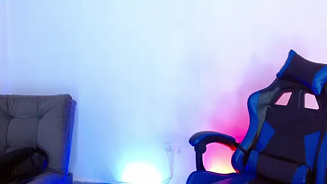 deivid bigcock1 online show from August 2026 12:26:01 AM