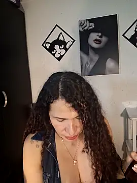 Lina 444 online show from May 2026 01:44:01 AM