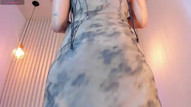 Snapshot of rossvega chatting on November 2025 08:40:02 PM rossvega online show from November 2025 08:40:02 PM