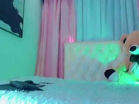 Snapshot of Julia_Bulette1 chatting on November 2025 01:58:01 PM Julia Bulette1 online show from November 2025 01:58:01 PM