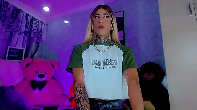 Julia Bulette1 online show from June 2026 02:44:01 AM