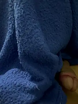 Snapshot of sambergSILVa chatting on April 2026 11:35:02 PM sambergSILVa online show from April 2026 11:35:02 PM