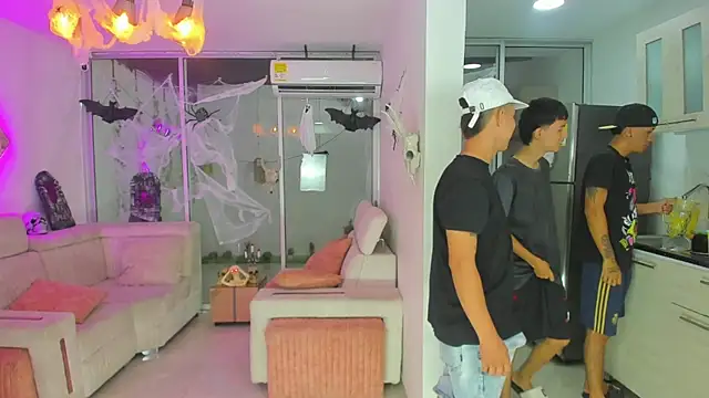 Houseofwarrios online show from October 2025 06:11:02 AM