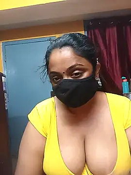 Snapshot of queendivya chatting on March 2026 10:58:01 PM queendivya online show from March 2026 10:58:01 PM