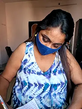 queendivya online show from June 2026 02:00:01 AM