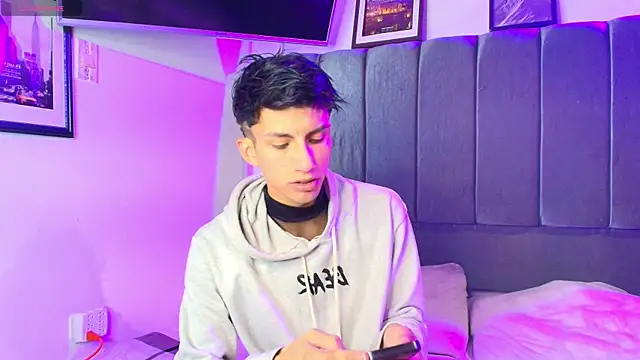 Erick Velveth online show from March 2026 05:52:01 AM