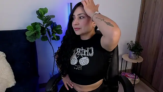 amyross s1 online show from April 2026 10:29:02 PM