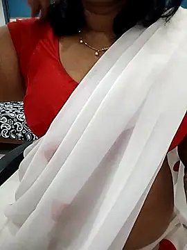 Snapshot of divya-jannu chatting on November 2025 05:55:02 PM divya-jannu online show from November 2025 05:55:02 PM