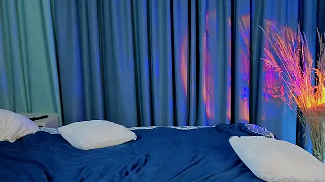 Purple Rise online show from November 2025 12:04:02 PM