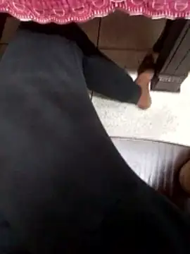 Snapshot of crish09 chatting on November 2025 02:39:02 PM crish09 online show from November 2025 02:39:02 PM