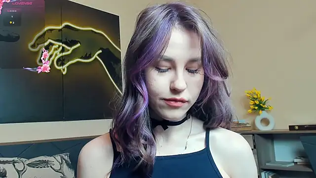 MaliaBourraine online show from June 2026 07:39:01 AM